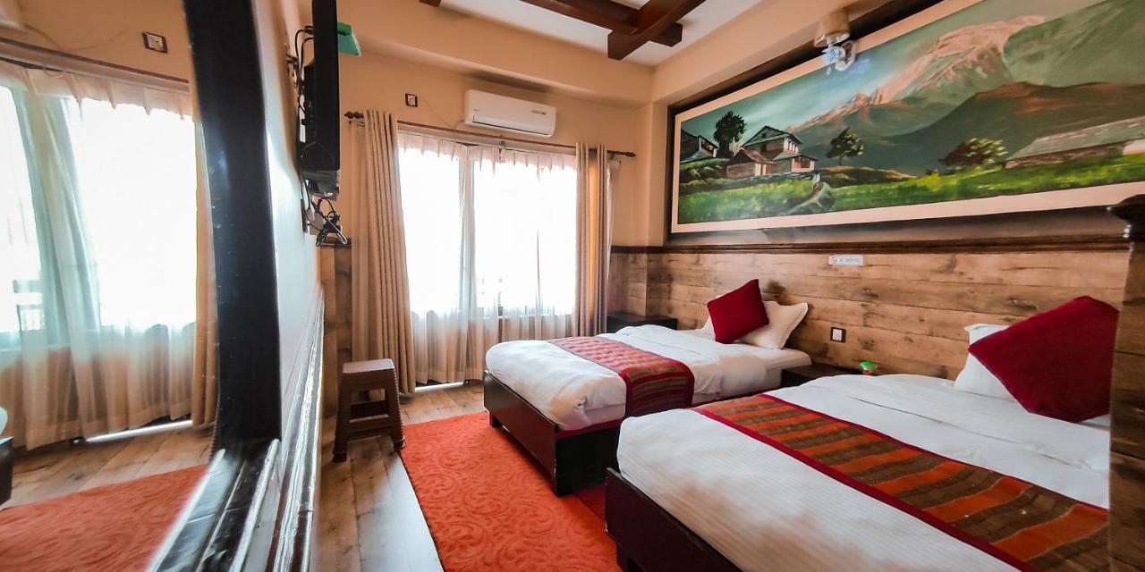 Hotel Forest Lake Backpackers' Hostel Pokhara Bagian luar foto