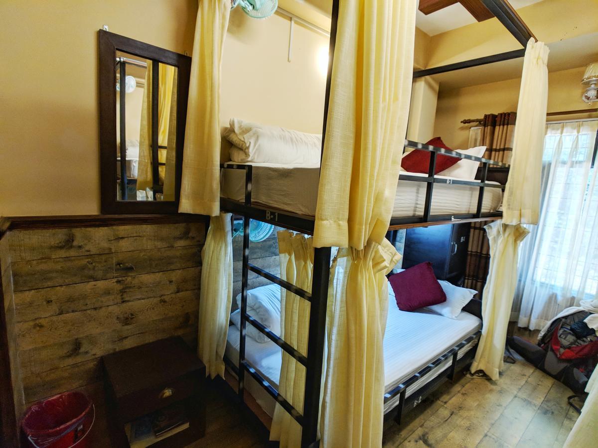 Hotel Forest Lake Backpackers' Hostel Pokhara Bagian luar foto