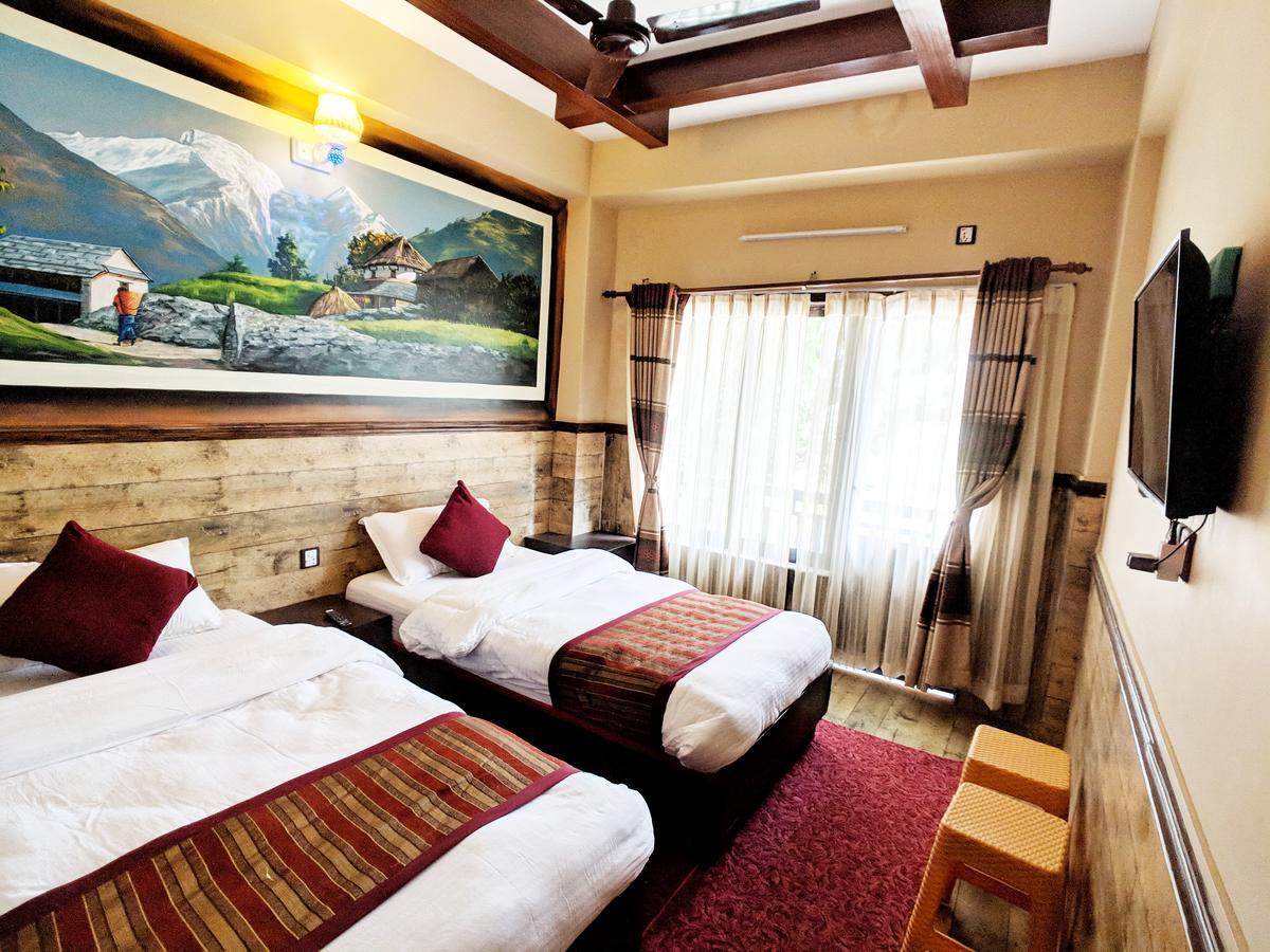 Hotel Forest Lake Backpackers' Hostel Pokhara Bagian luar foto